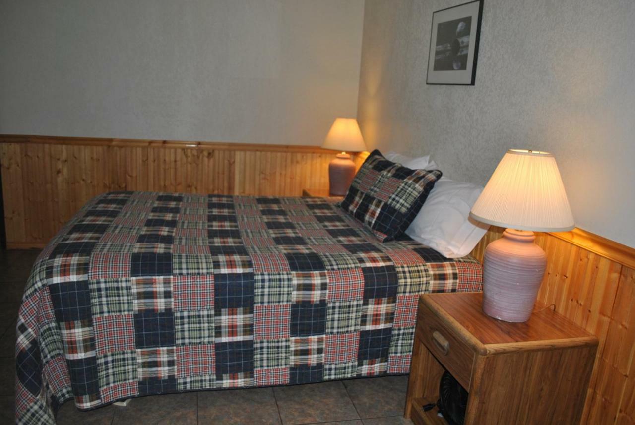 Aspen Inn Fort Klamath Esterno foto