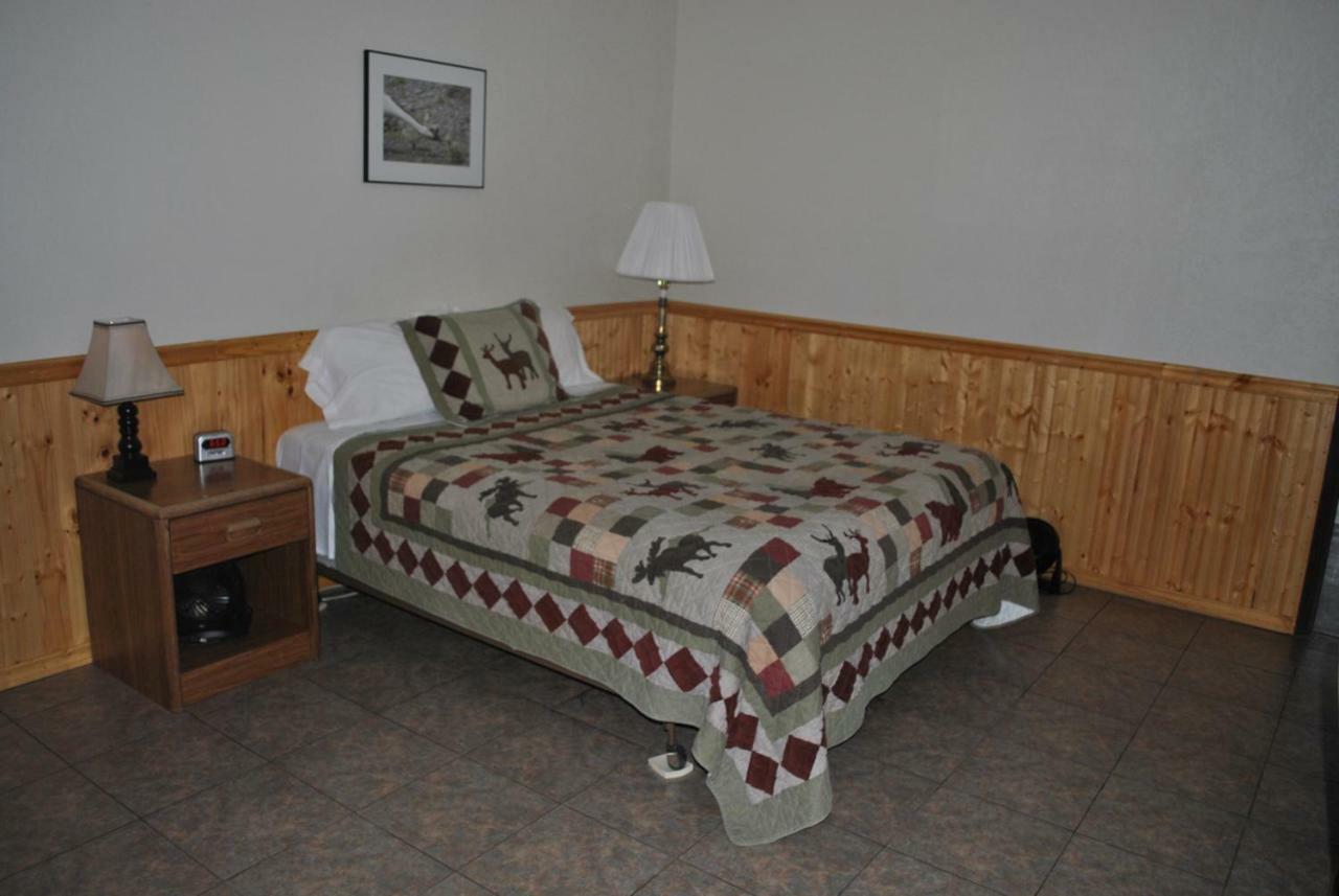 Aspen Inn Fort Klamath Esterno foto