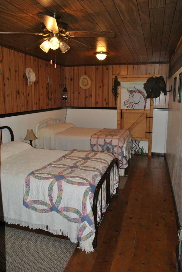 Aspen Inn Fort Klamath Esterno foto